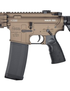 DANIEL DEFENSE M4A1 RIII asg cyma/emg (brown dark)